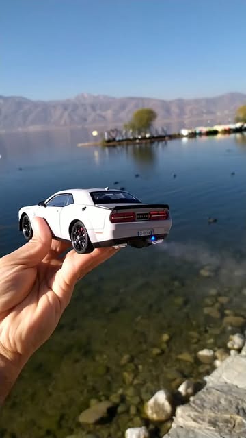 ماکت فلزی دوج چلنجر سایز ۱٫۲۴